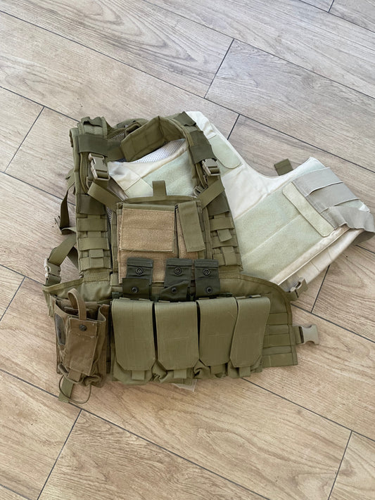 CHEST RIG ET pb style US/IRA REPLIQUE AIRSOFT OCCASION