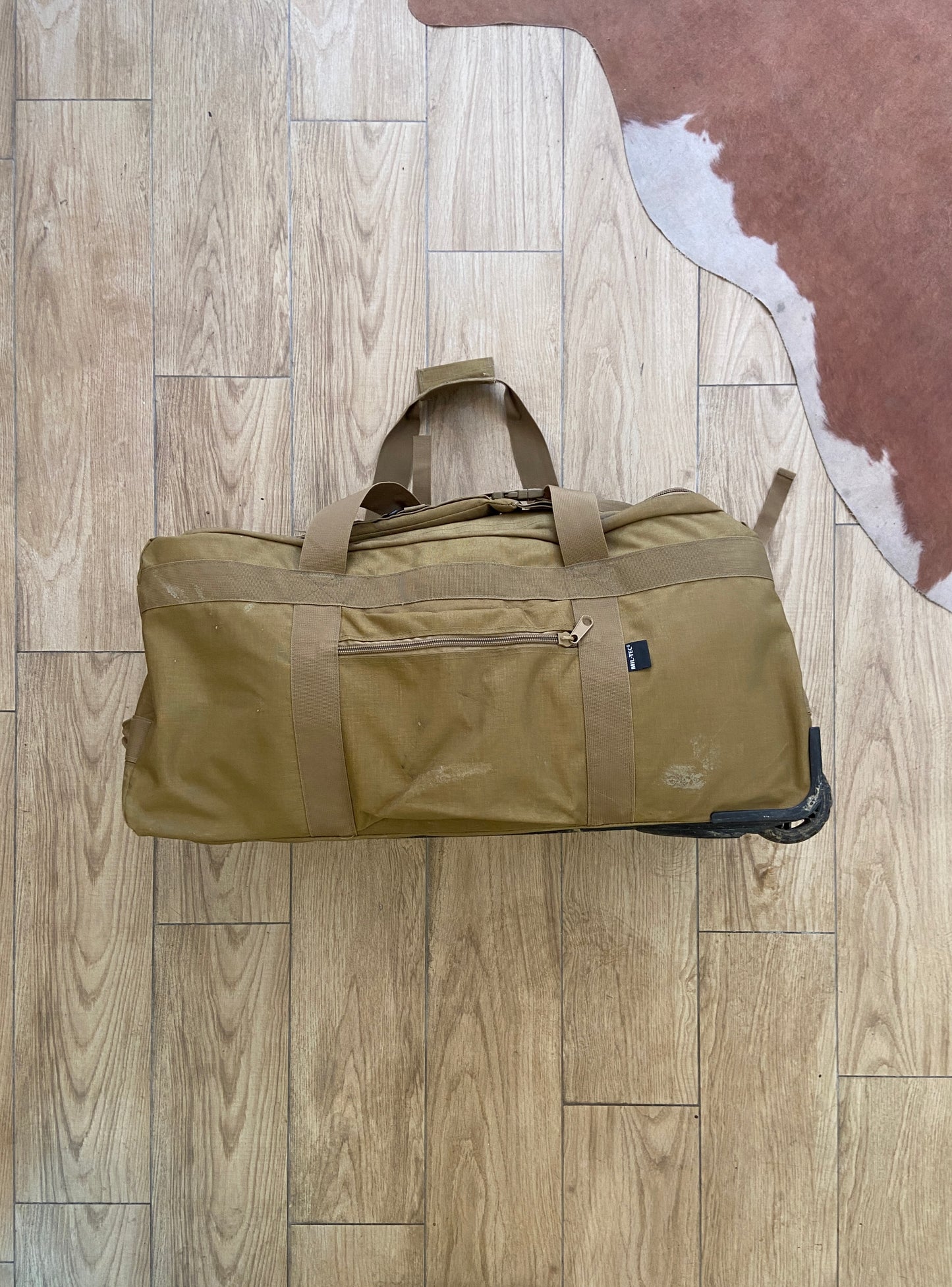 SAC DE TRANSPORT COMMANDO 120 L ROULETTE TAN